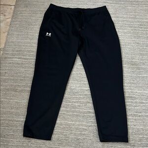 NWOT Under Armour Men's Black Joggers